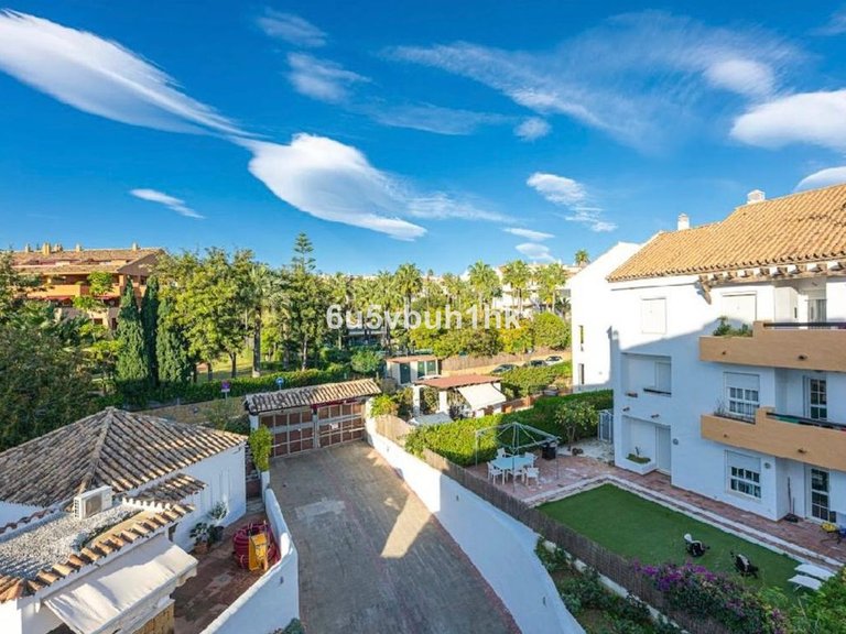 Apartment for Sale in Bahía De Marbella, Malaga 35