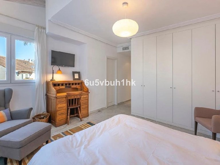 Apartment for Sale in Bahía De Marbella, Malaga 37