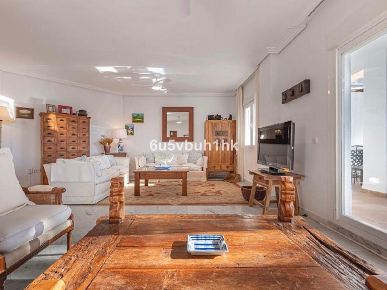 Apartment for Sale in Bahía De Marbella, Malaga 4