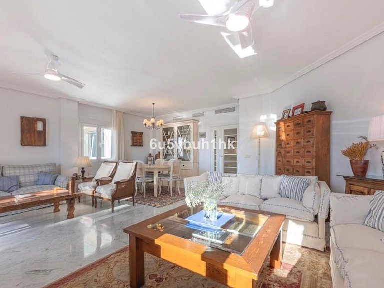 Apartment for Sale in Bahía De Marbella, Malaga 5