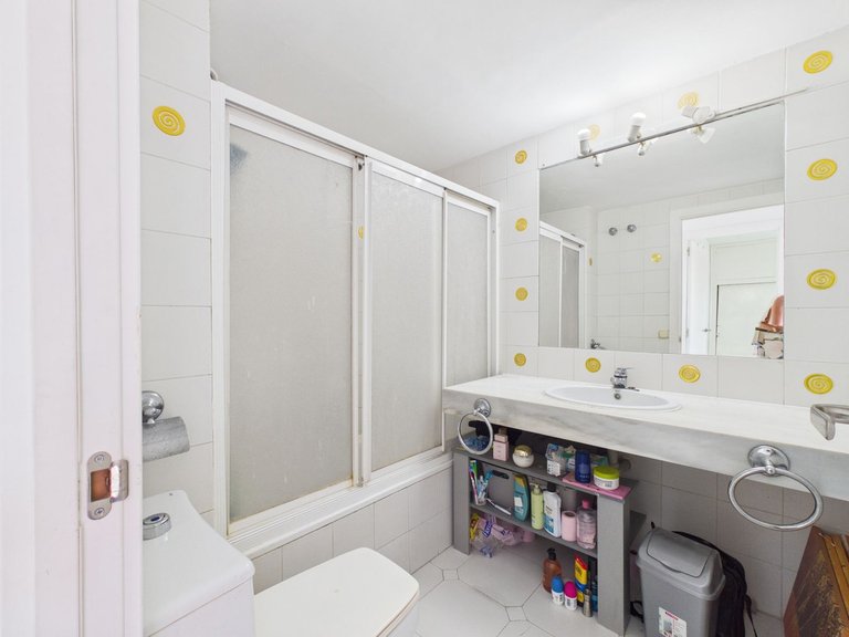 Apartment for Sale in Estepona, Malaga 8