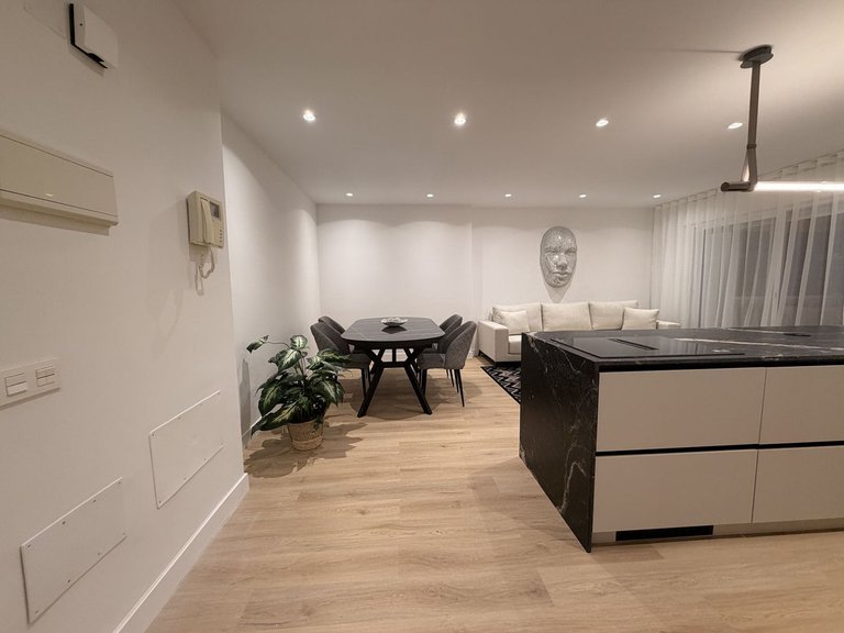 Apartment for Sale in Nueva Andalucía, Malaga 1