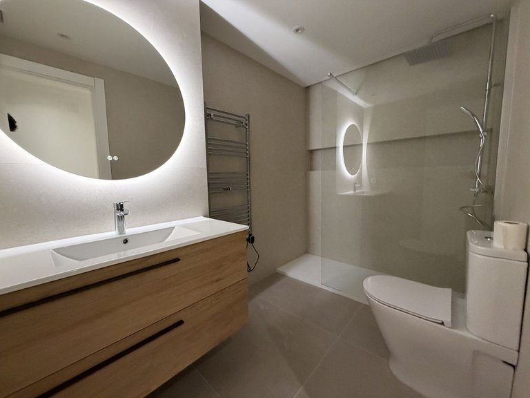 Apartment for Sale in Nueva Andalucía, Malaga 18