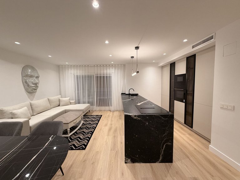 Apartment for Sale in Nueva Andalucía, Malaga 2