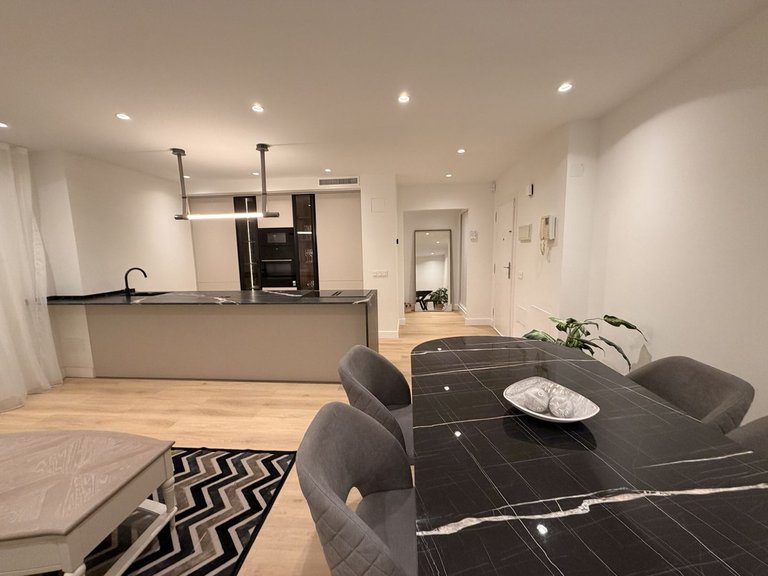 Apartment for Sale in Nueva Andalucía, Malaga 6