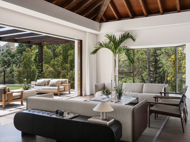 Villa for Sale in Benahavís, Malaga 13