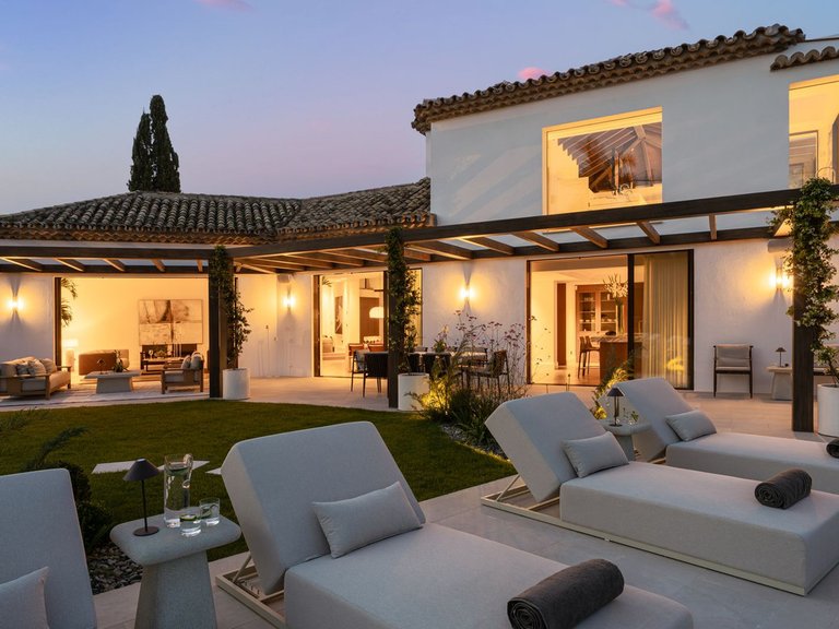 Villa for Sale in Benahavís, Malaga 2