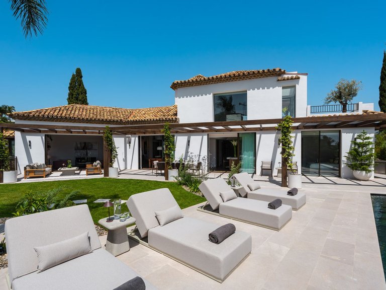 Villa for Sale in Benahavís, Malaga 34