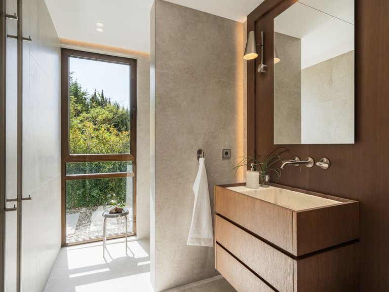 Villa for Sale in Benahavís, Malaga 35