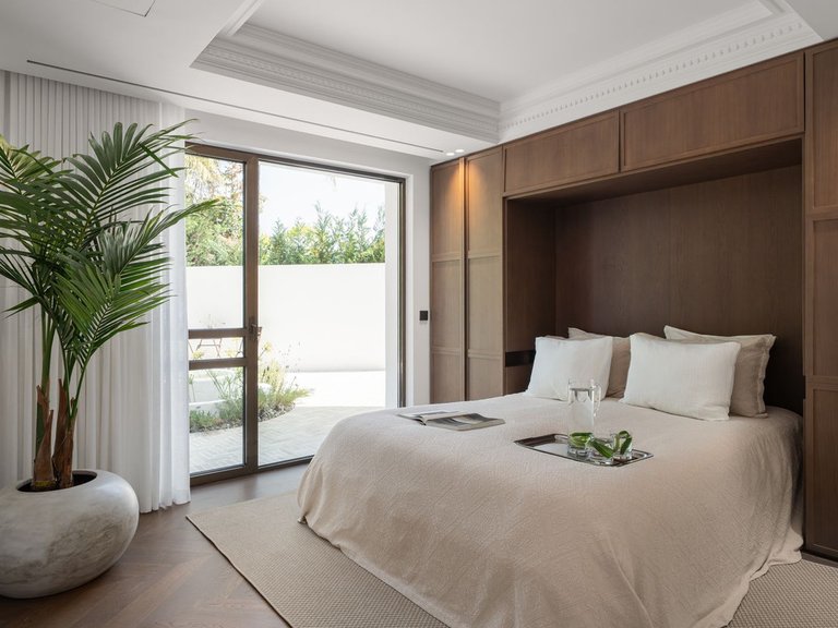 Villa for Sale in Benahavís, Malaga 36
