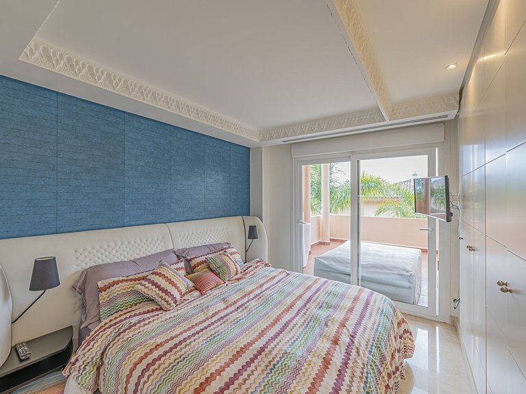 Apartment for Sale in Nueva Andalucía, Malaga 3