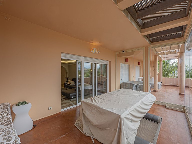 Apartment for Sale in Nueva Andalucía, Malaga 5