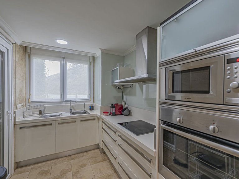 Apartment for Sale in Nueva Andalucía, Malaga 7