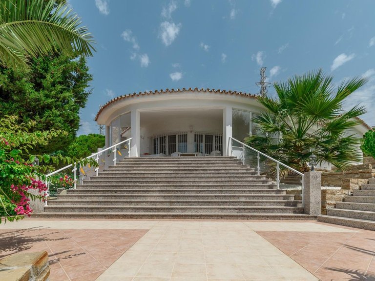 Villa for Sale in Estepona, Malaga 7