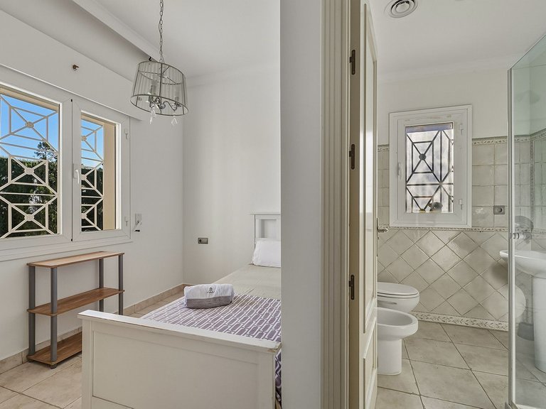 Villa for Sale in Guadalmina Alta, Malaga 19