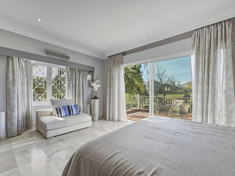 Villa for Sale in Guadalmina Alta, Malaga 22