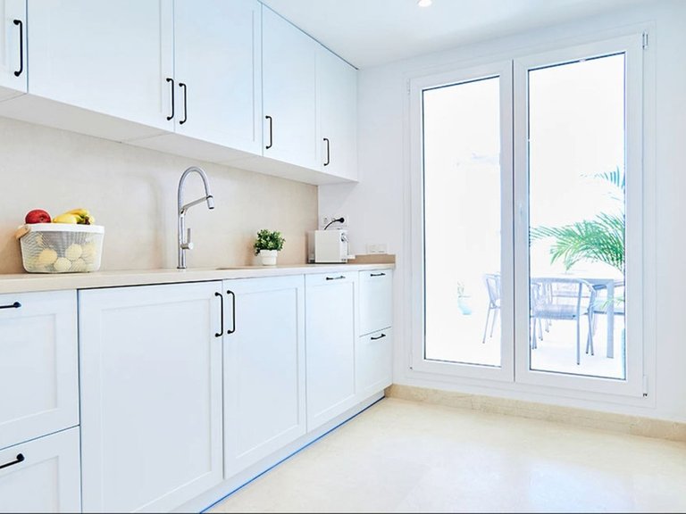 Apartment for Sale in Nueva Andalucía, Malaga 13