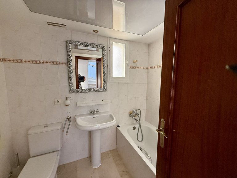 Villa for Sale in Elviria, Malaga 13