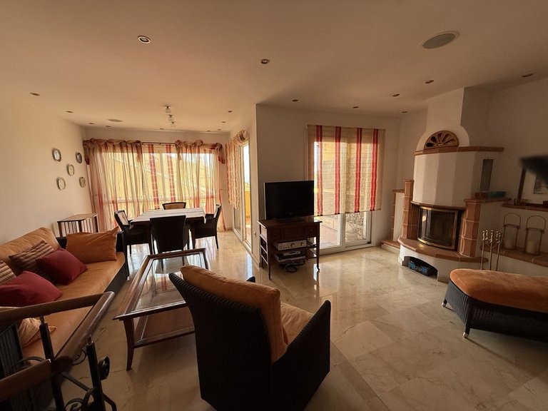 Villa for Sale in Elviria, Malaga 14