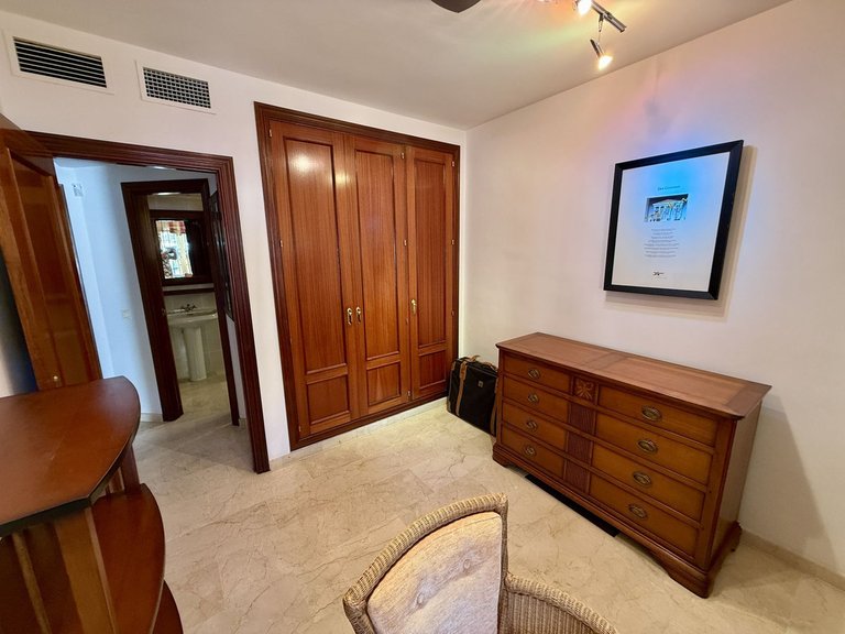 Villa for Sale in Elviria, Malaga 27