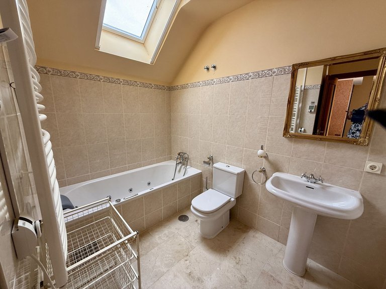 Villa for Sale in Elviria, Malaga 9