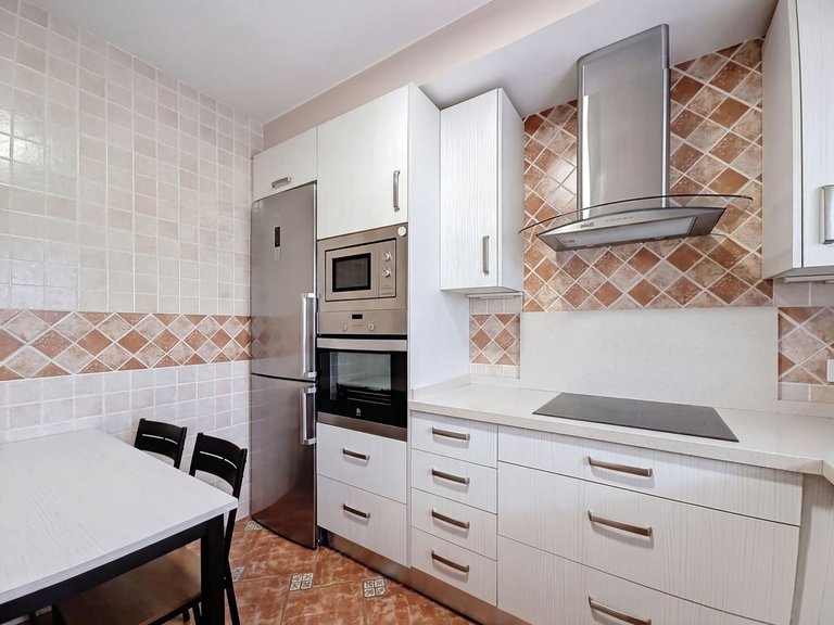 Villa for Sale in Nagüeles, Malaga 16