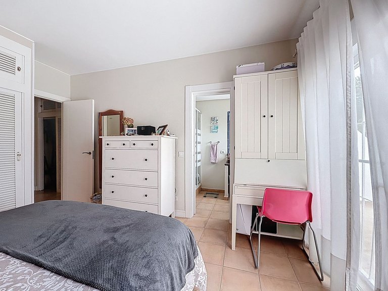 Villa for Sale in Nagüeles, Malaga 25