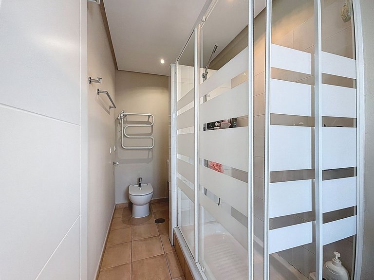 Villa for Sale in Nagüeles, Malaga 30