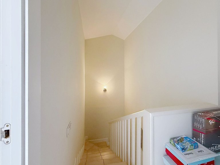Villa for Sale in Nagüeles, Malaga 36
