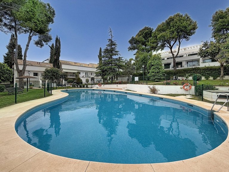 Villa for Sale in Nagüeles, Malaga 5