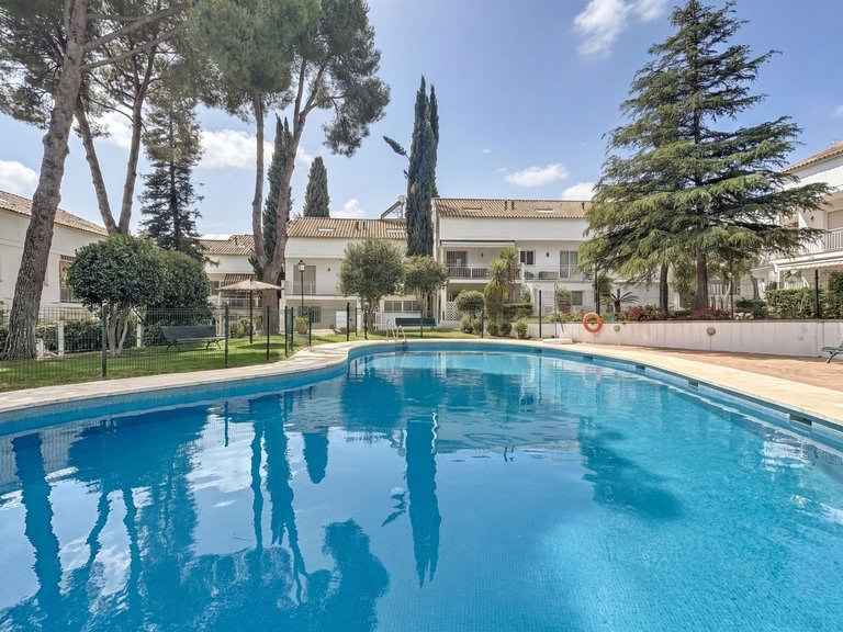 Villa for Sale in Nagüeles, Malaga 51