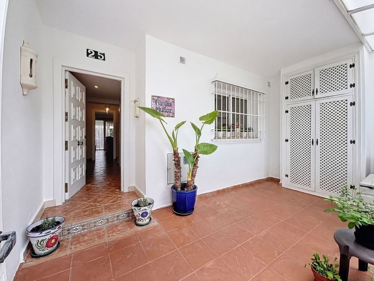 Villa for Sale in Nagüeles, Malaga 8