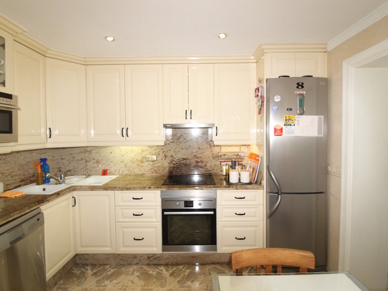 Villa for Sale in Nueva Andalucía, Malaga 19