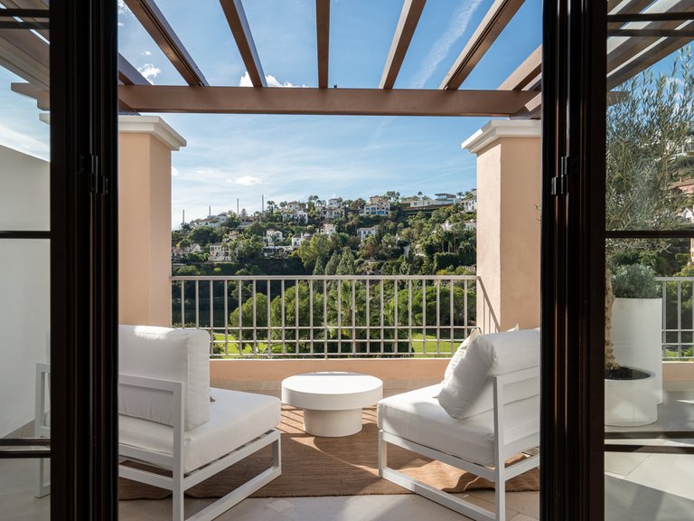Apartment for Sale in Los Arqueros, Malaga 2