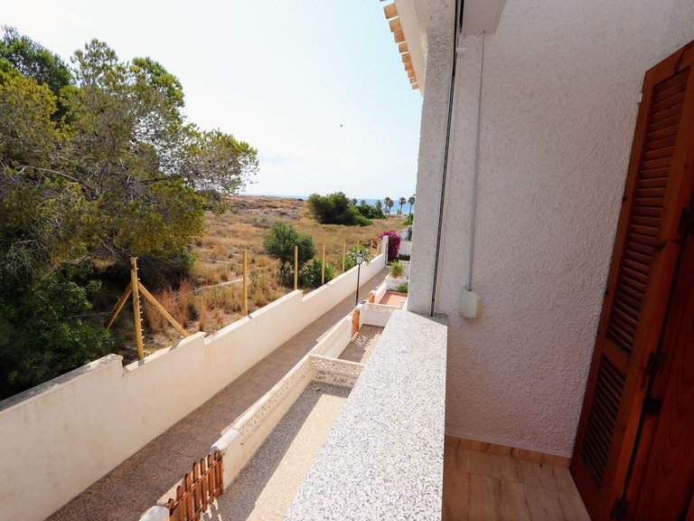 Villa for Sale in Playa Flamenca, Alicante 18