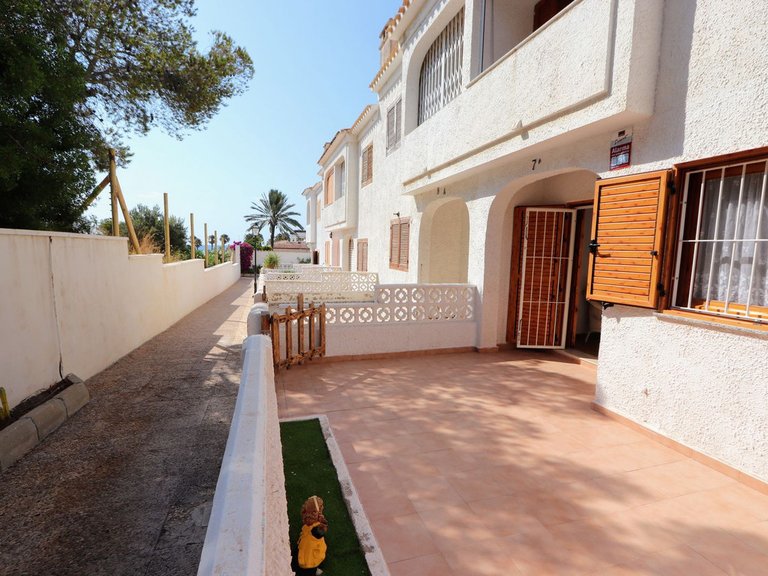 Villa for Sale in Playa Flamenca, Alicante 2