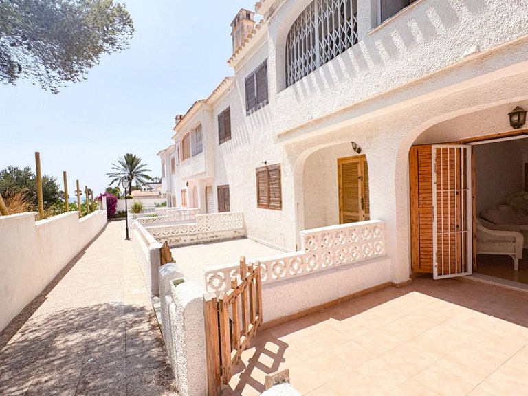 Villa for Sale in Playa Flamenca, Alicante 26