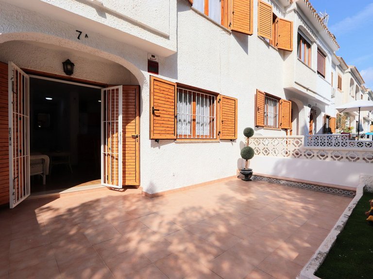 Villa for Sale in Playa Flamenca, Alicante 27