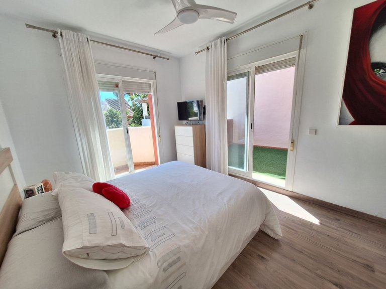 Villa for Sale in Estepona, Malaga 16
