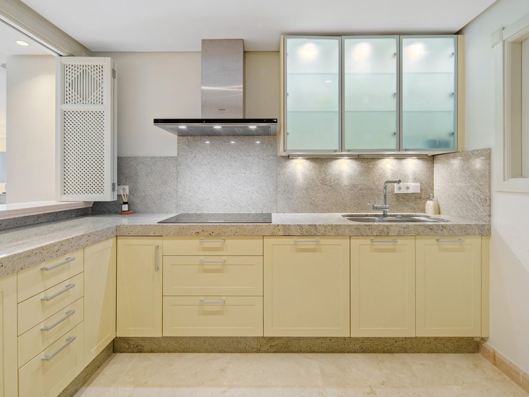 Apartment for Sale in Marbella, Malaga 11