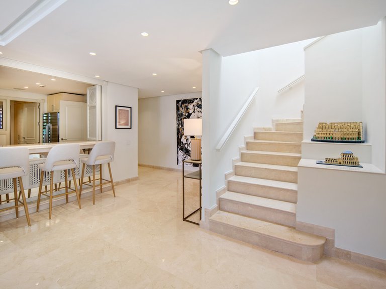 Apartment for Sale in Marbella, Malaga 12