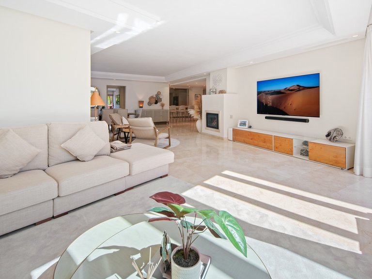 Apartment for Sale in Marbella, Malaga 6
