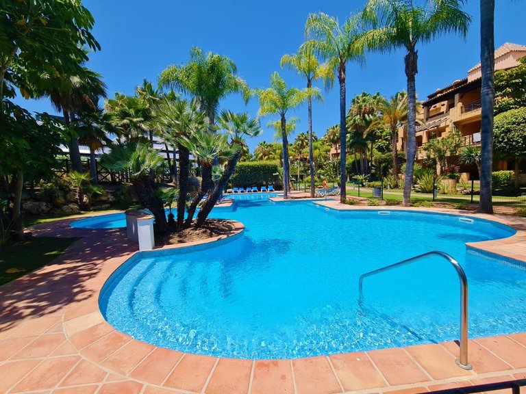 Apartment for Sale in New Golden Mile, Malaga 18