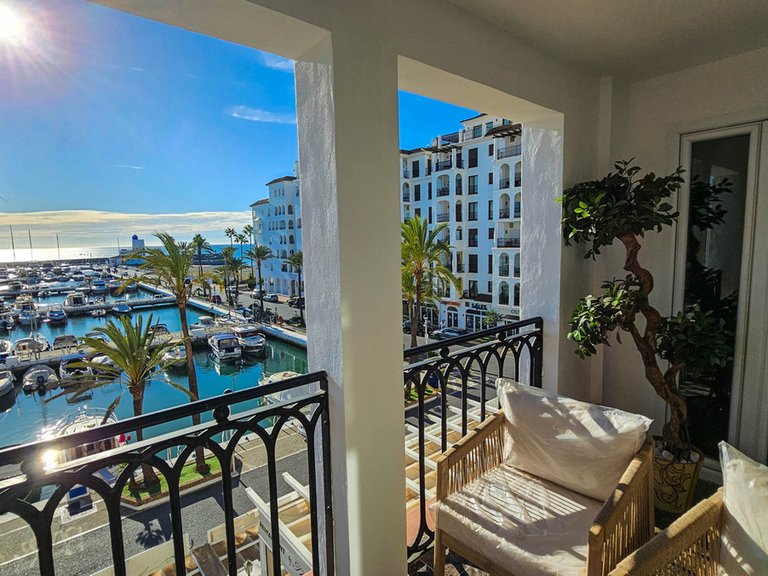 Apartment for Sale in La Duquesa, Malaga 22