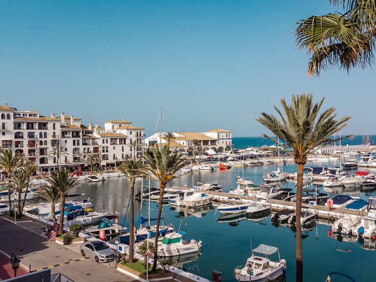 Apartment for Sale in La Duquesa, Malaga 23