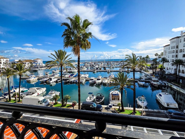 Apartment for Sale in La Duquesa, Malaga 8