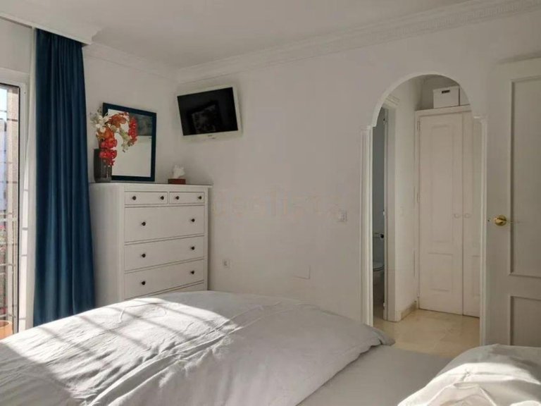 Villa for Sale in Estepona, Malaga 13