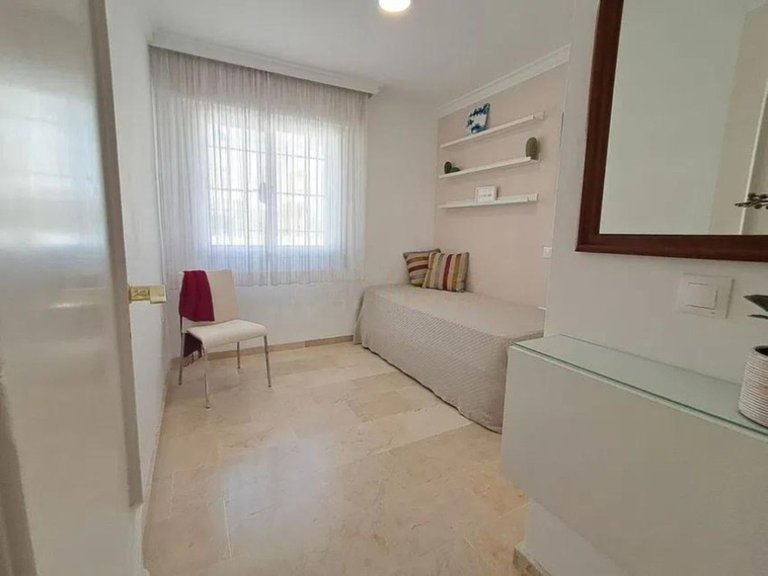 Villa for Sale in Estepona, Malaga 20