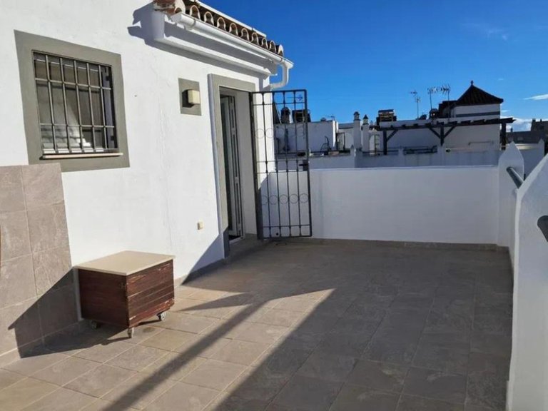 Villa for Sale in Estepona, Malaga 25