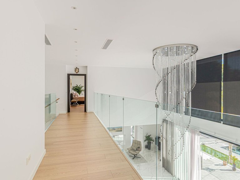 Villa for Sale in El Paraiso, Malaga 12